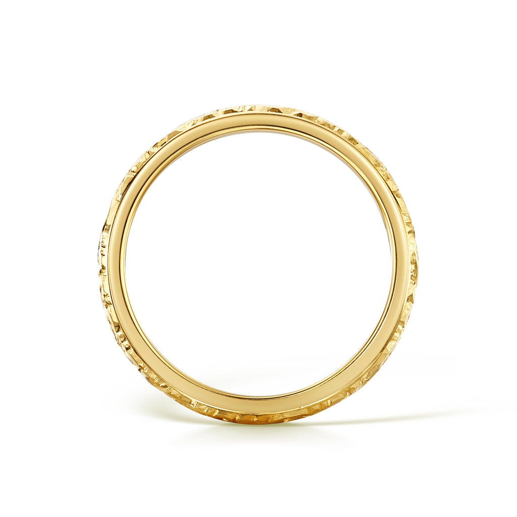 Scroll design hand engraved yellow gold wedding ring - Side