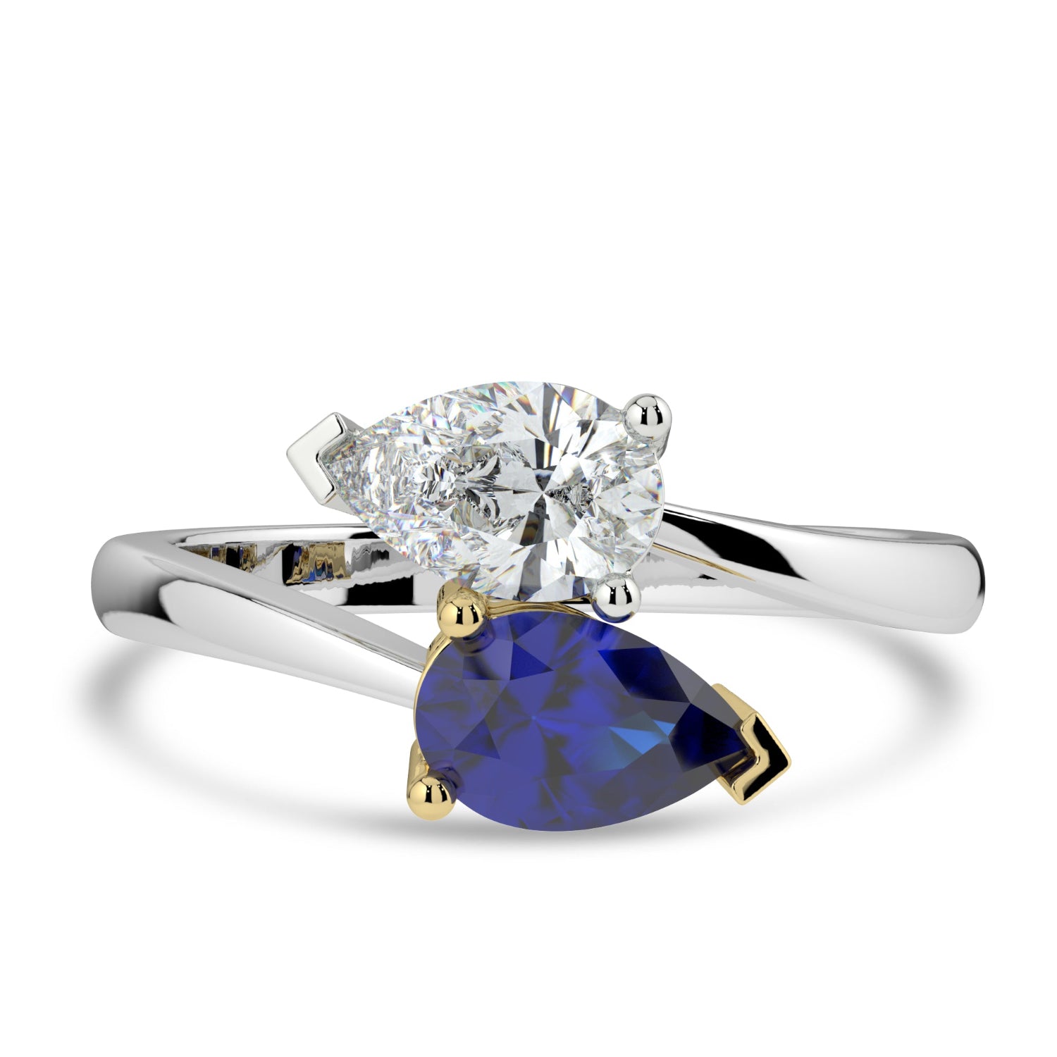 Toi Et moi ring with Sapphire & Diamond on a white background