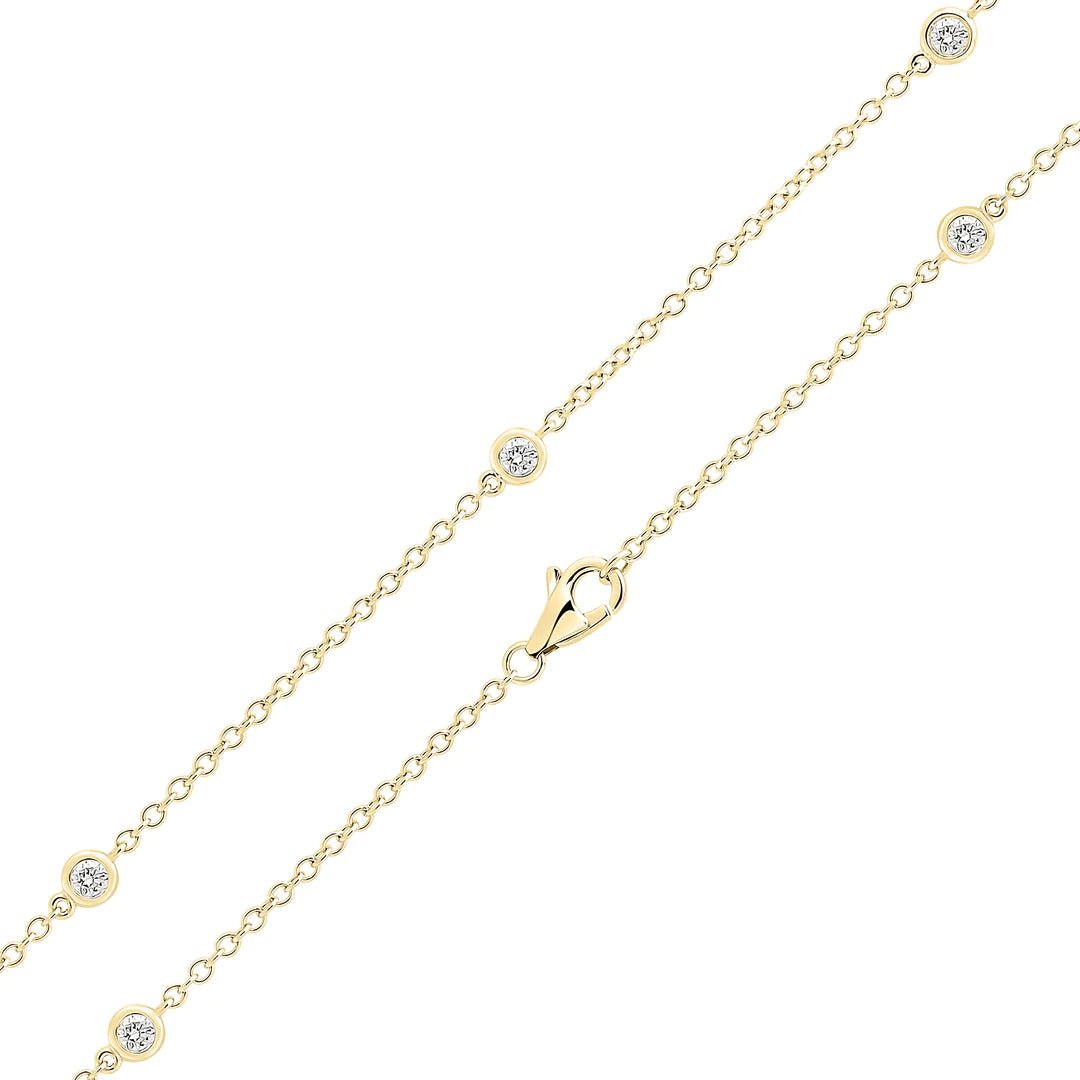 18ct Yellow Gold Diamond Station Necklace showing clasp
